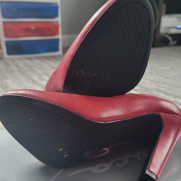 Jessica Simpson "Jessica" Pump - Cherry Leather - Picture 5 of 6